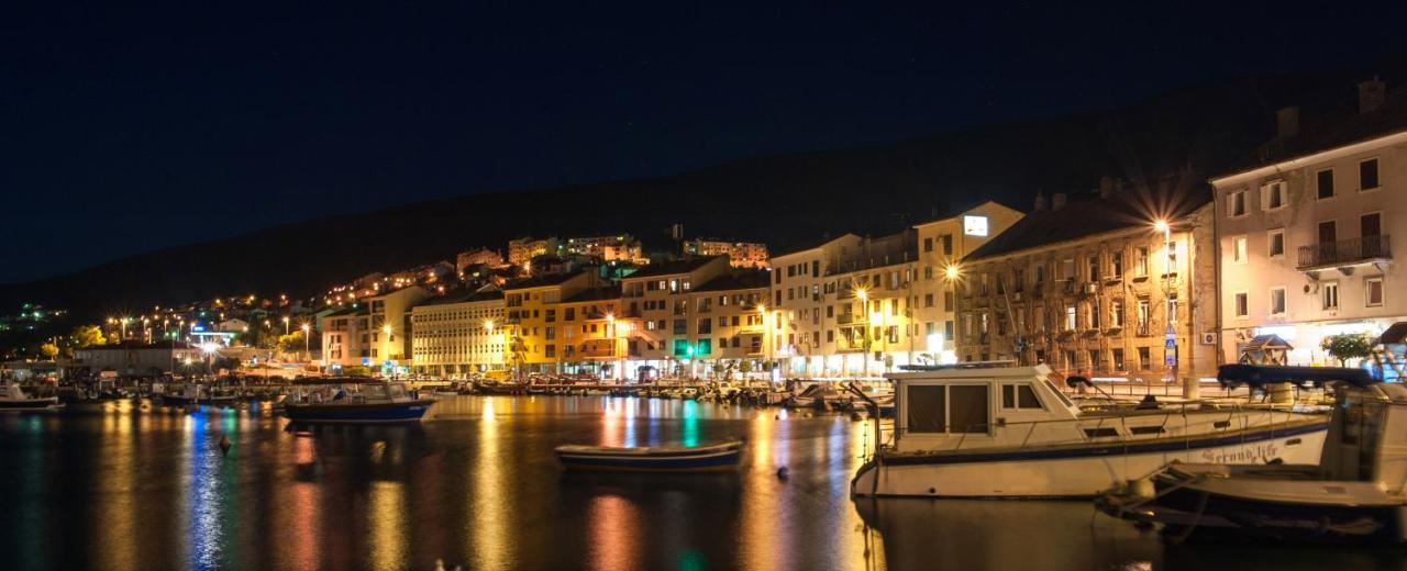 Apartments With A Parking Space Senj - 11520 Екстер'єр фото